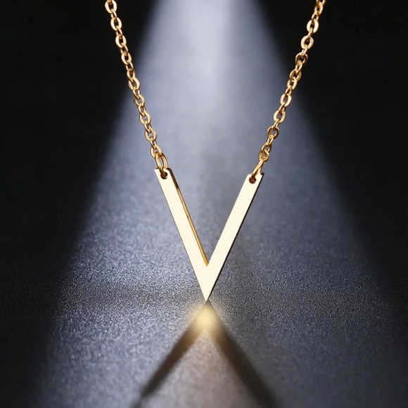 Jewelry - ⭐️ 5 for $25 Gold Tone Stainless Steel Necklace